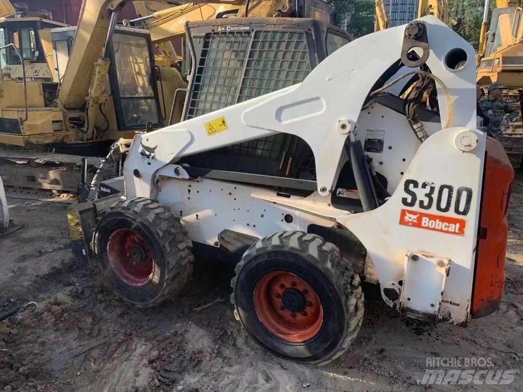 Bobcat S 300 Carregadoras de direcção deslizante