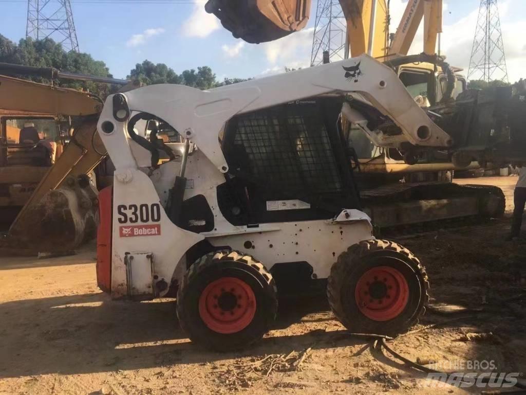 Bobcat S 300 Carregadoras de direcção deslizante