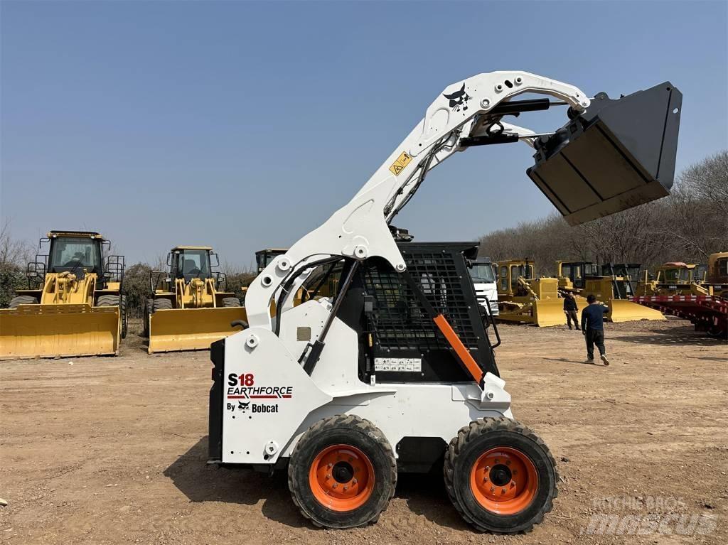 Bobcat S 18 Carregadoras de direcção deslizante