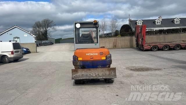 Hitachi EX 30 Mini Escavadoras <7t