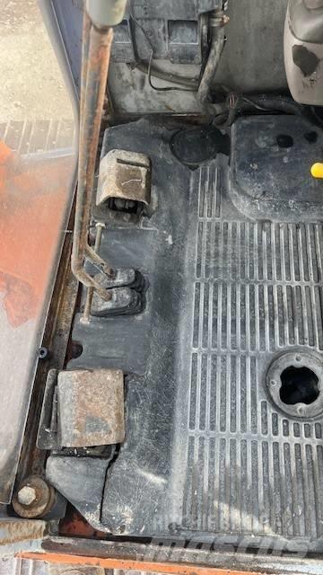 Hitachi EX 30 Mini Escavadoras <7t