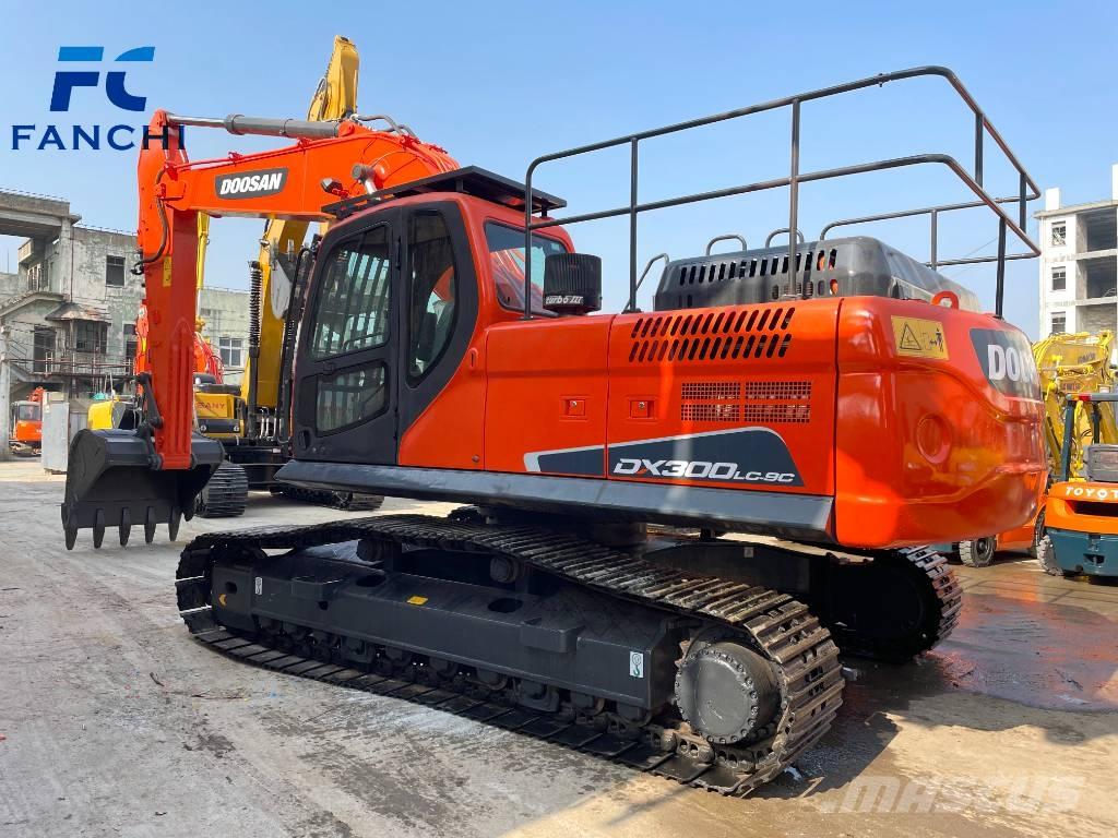 Doosan DX 300LC-9C Escavadoras de rastos