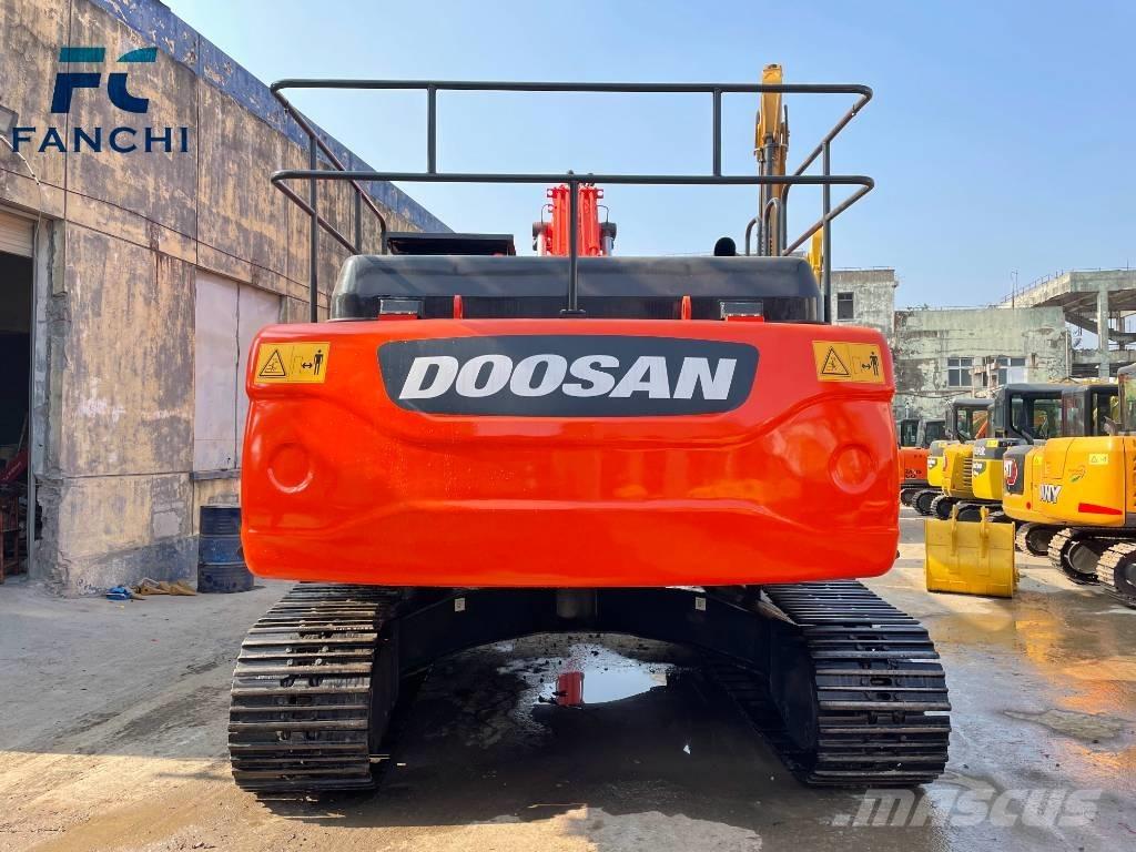 Doosan DX 300LC-9C Escavadoras de rastos