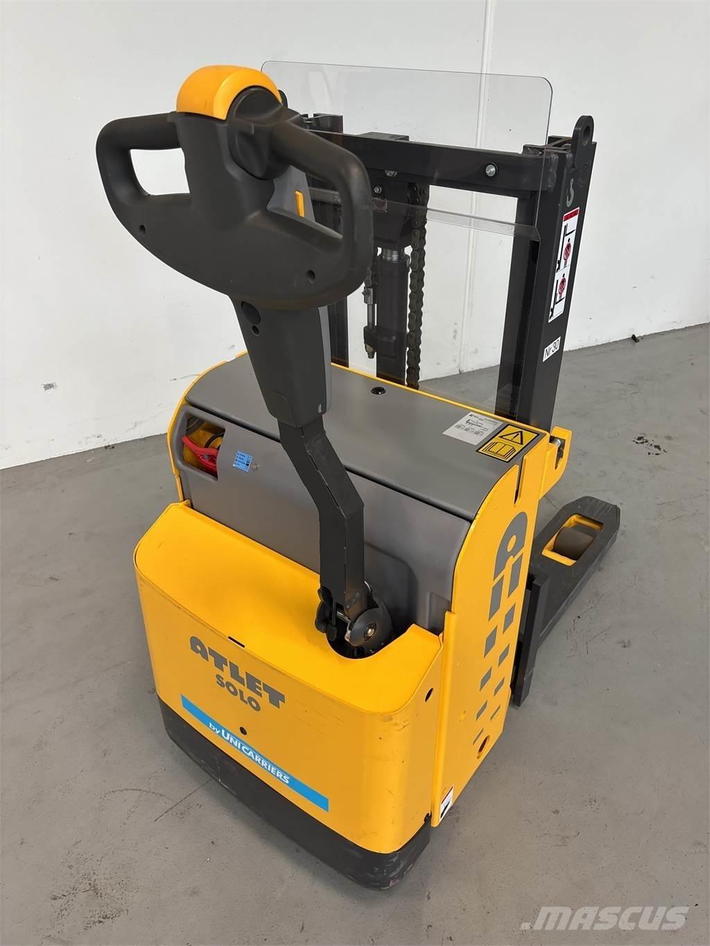 Atlet PSL125 Empilhador para operador externo