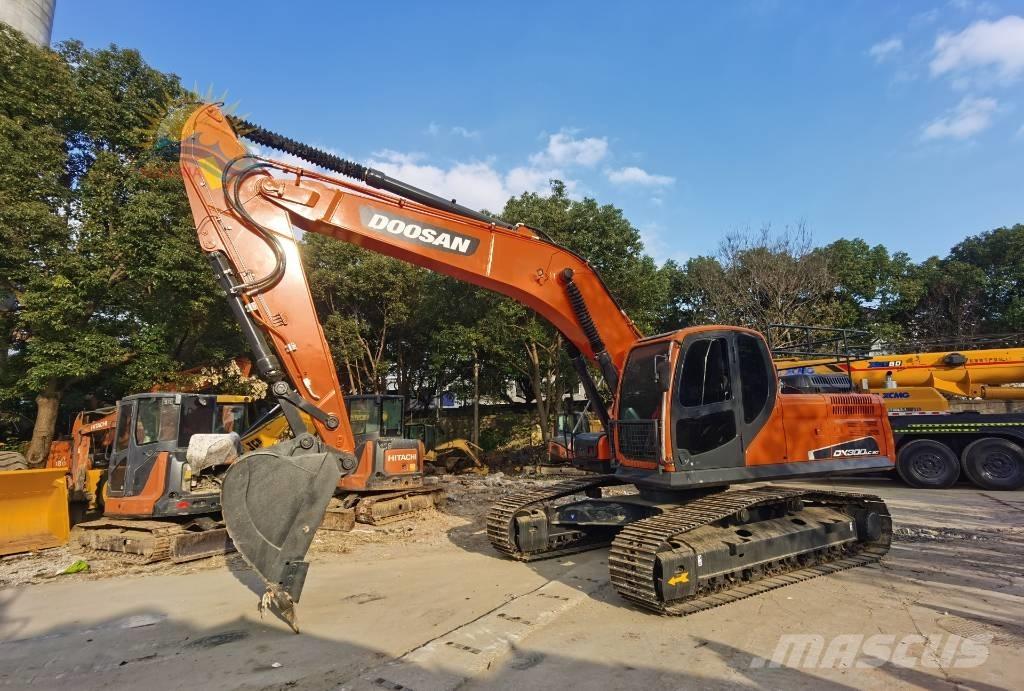 Doosan DX 300 LC Escavadoras de rastos