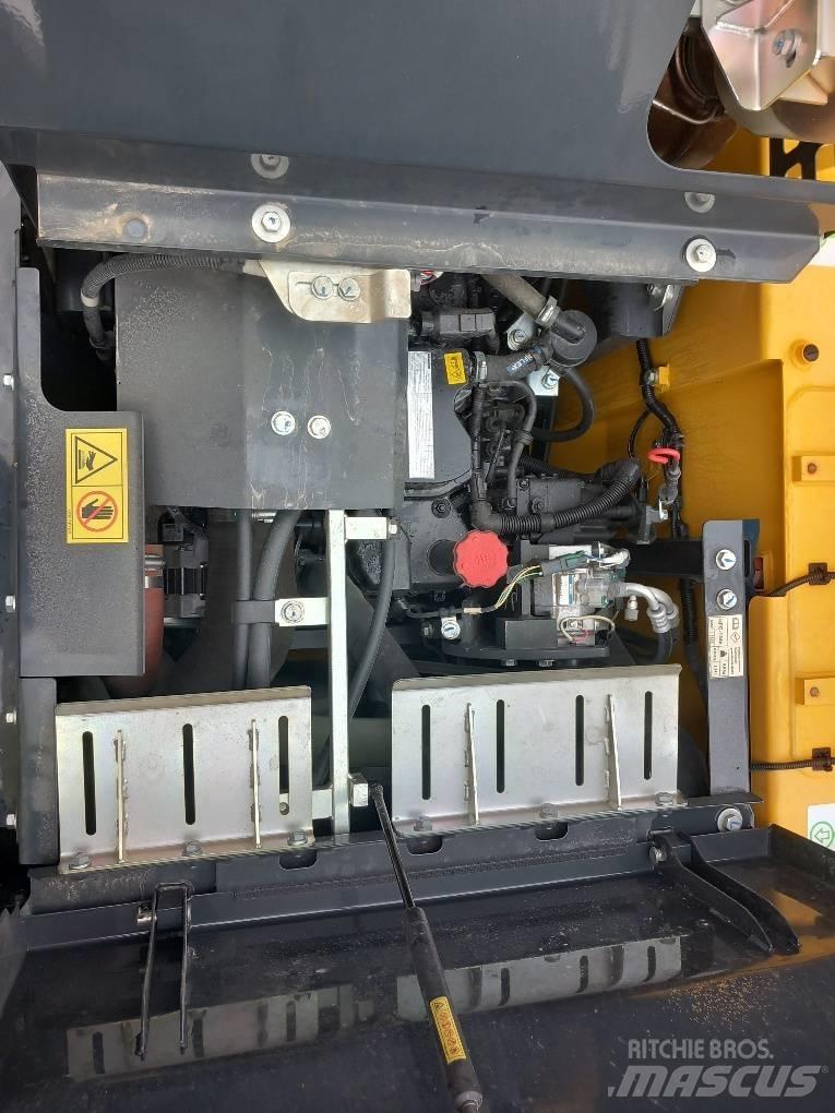 Komatsu PW160-11E0 Escavadoras de rodas