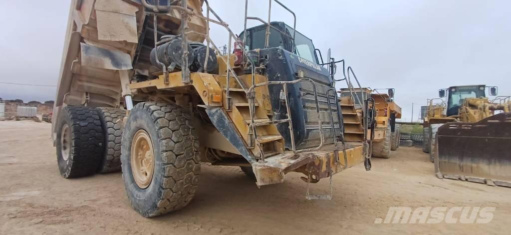 CAT 773 F Camiőes dumper basculantes rígidos