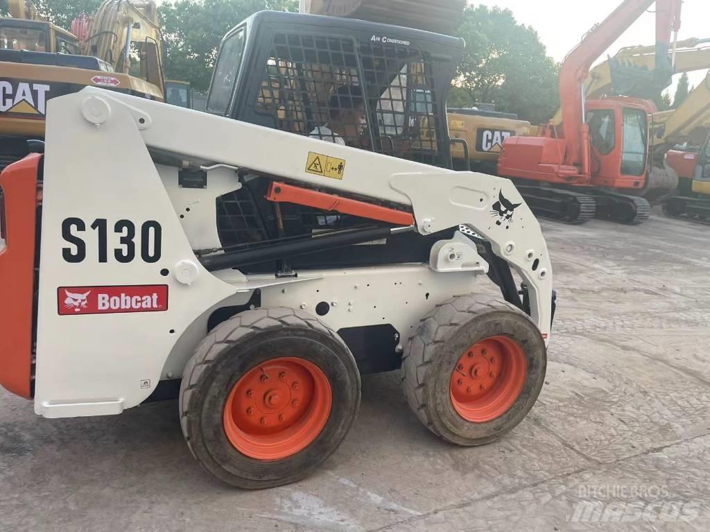 Bobcat S 130 Carregadoras de direcção deslizante