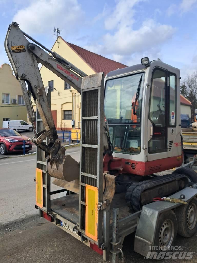 Takeuchi TB016 Mini Escavadoras <7t