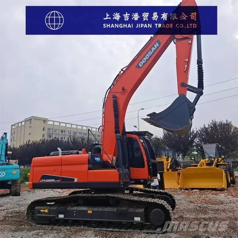 Doosan DX 225 Escavadoras de rastos