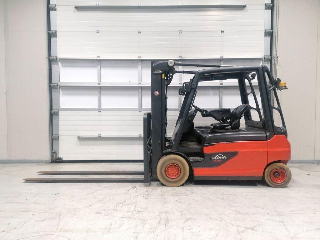 Linde E30L-01 Empilhadores eléctricos