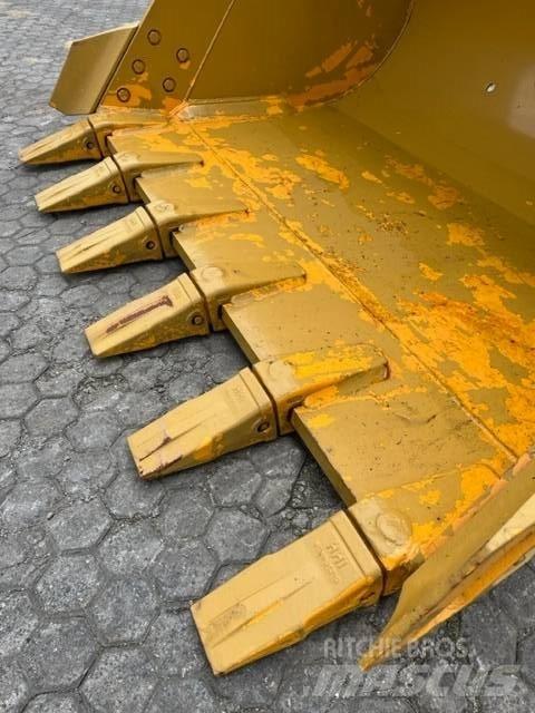 CAT 374 lre Bucket Baldes