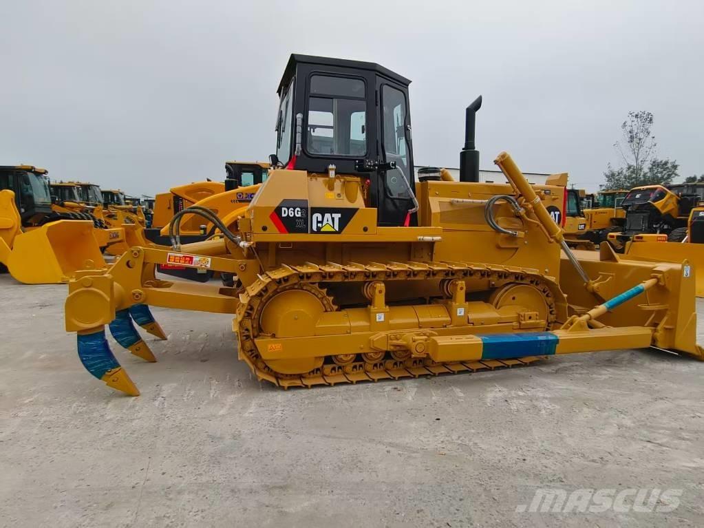 CAT D6G Dozers - Tratores rastos