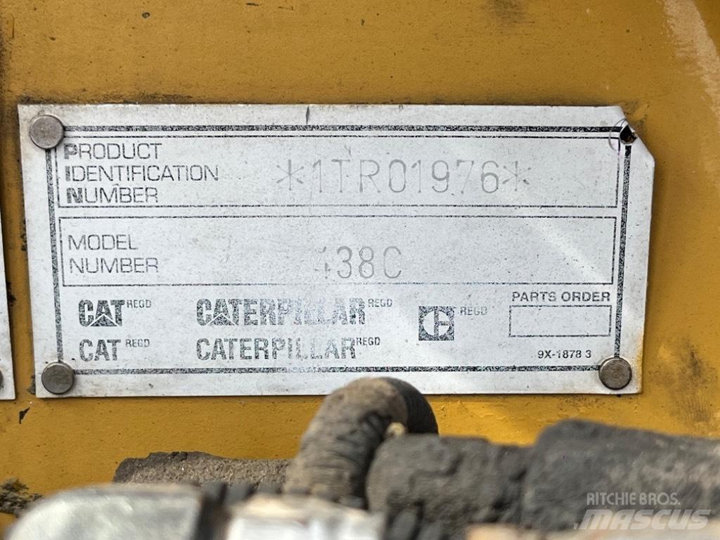CAT 438 C Retroescavadoras