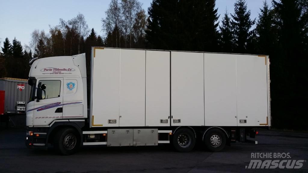 Scania R500 6x2 Camiões de caixa fechada