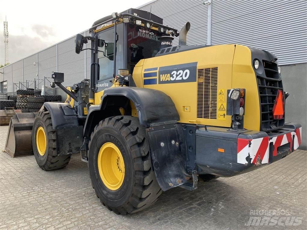 Komatsu WA320-8 Pás carregadoras de rodas