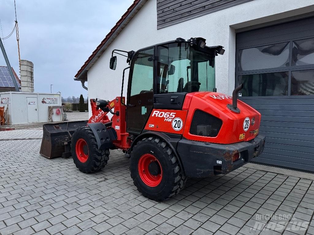 Kubota R 065 Pás carregadoras de rodas