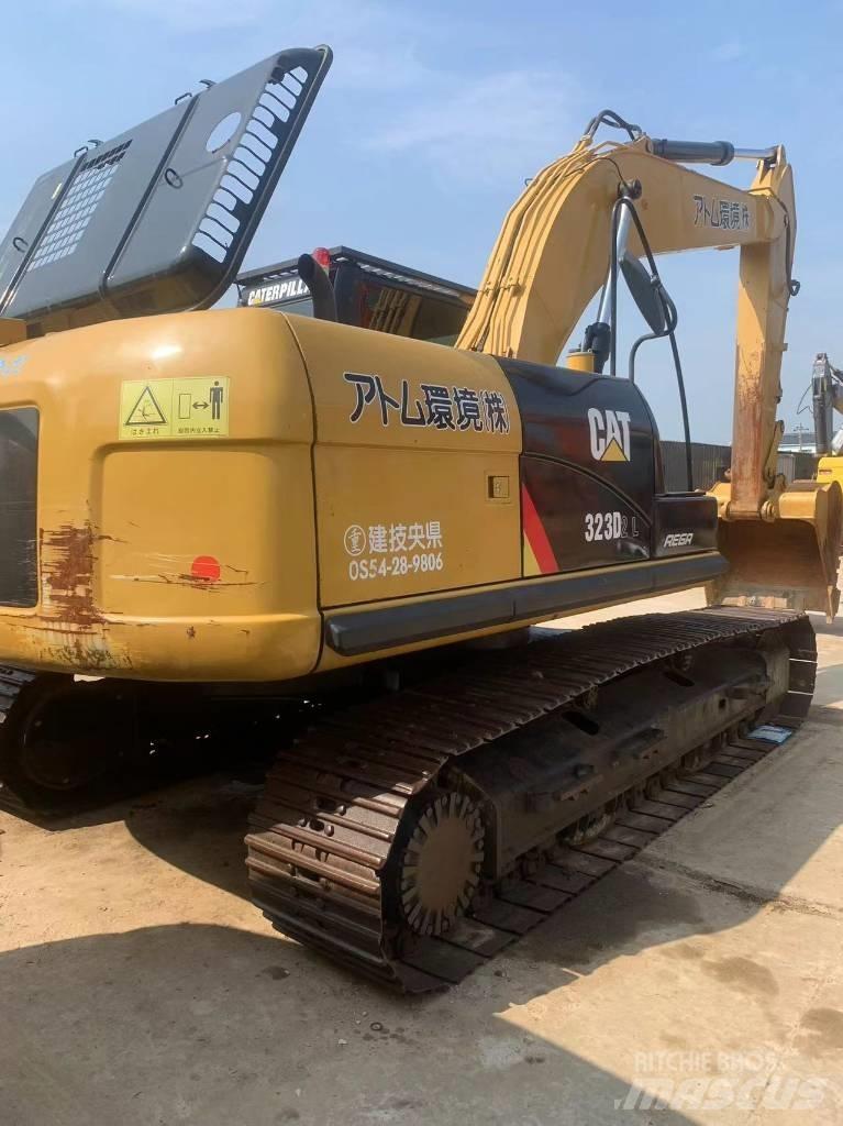 CAT 323 D L Escavadoras de rastos