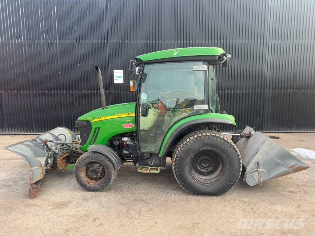 John Deere 3720 Tractores compactos