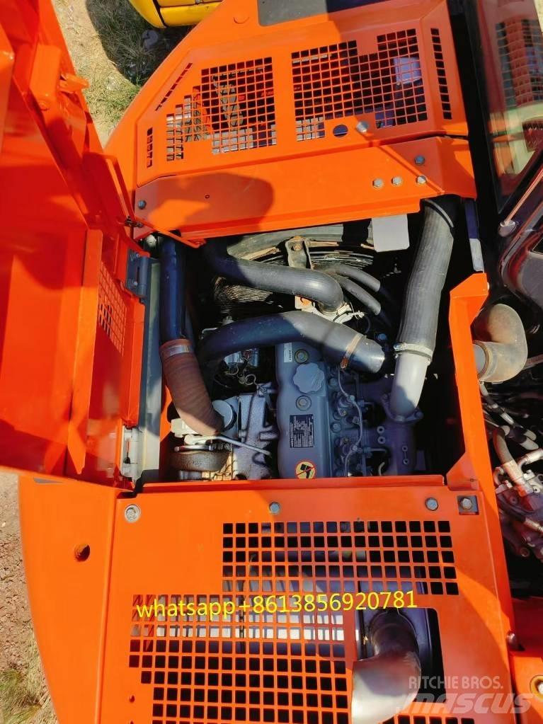 Hitachi ZX 135 US Escavadoras de rastos