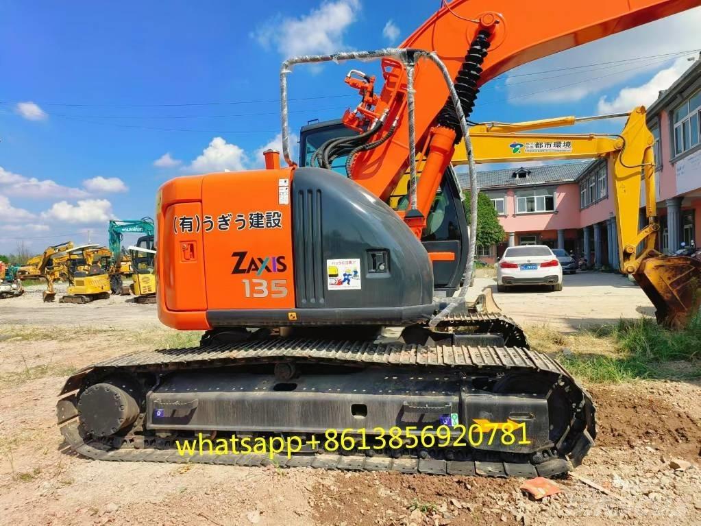 Hitachi ZX 135 US Escavadoras de rastos