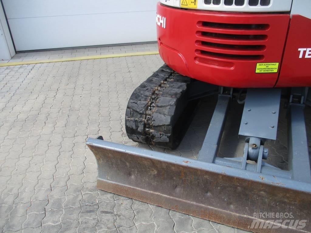 Takeuchi TB 153 FR Mini Escavadoras <7t