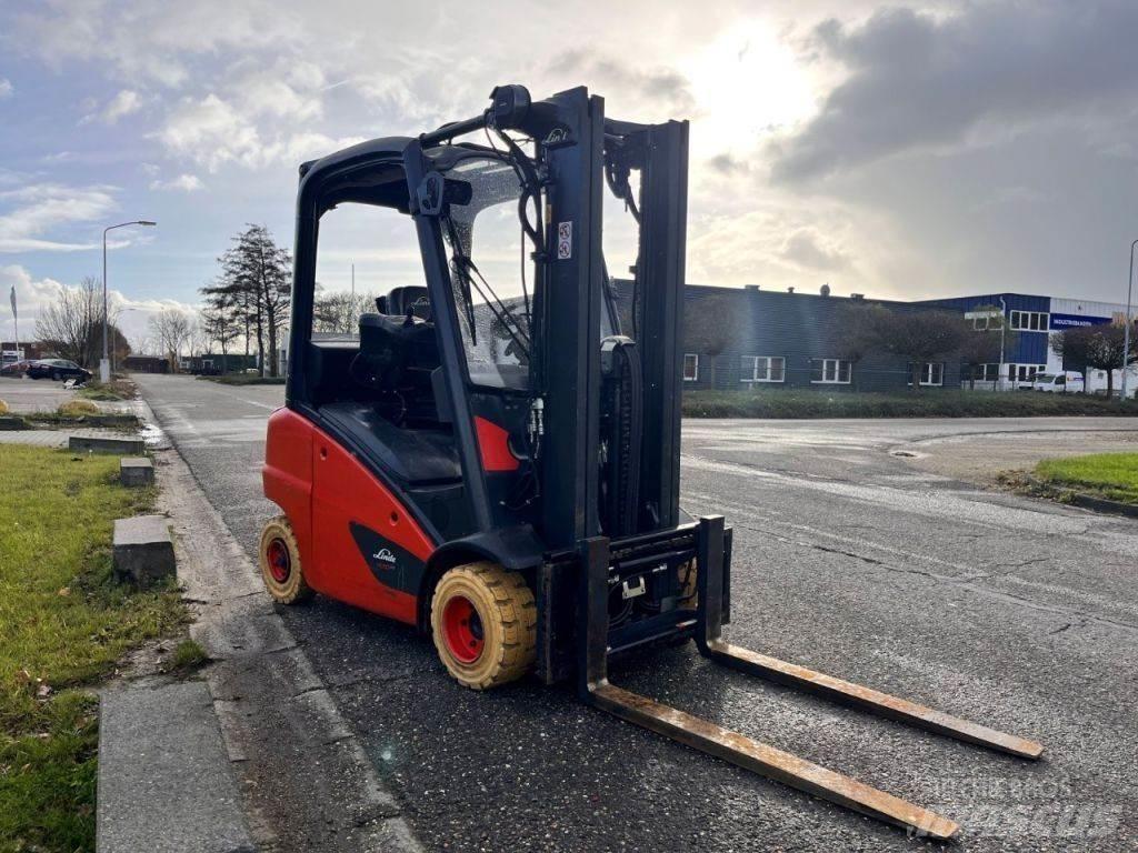 Linde H20T-01 Empilhadores a gás