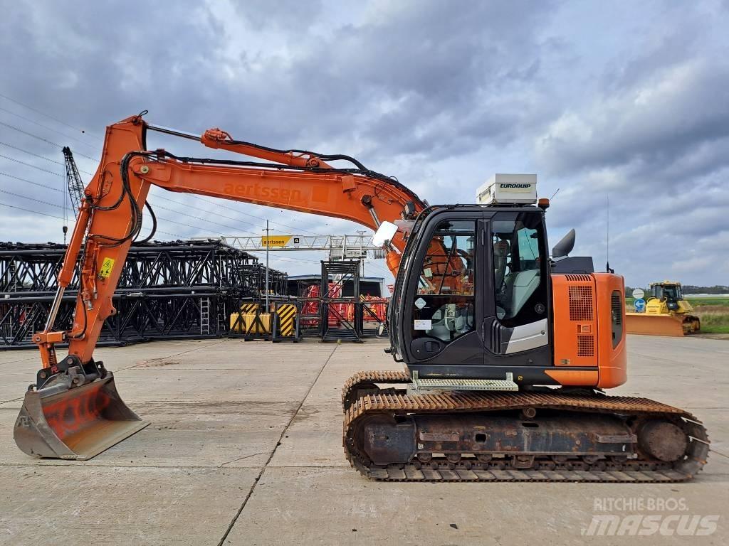 Hitachi ZX135US-6 Escavadoras de rastos