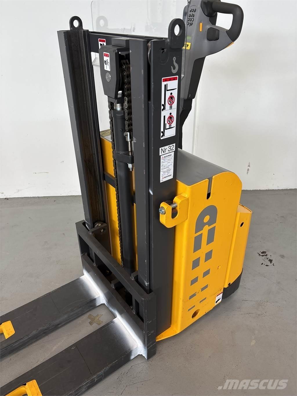 Atlet PSL125 Empilhador para operador externo