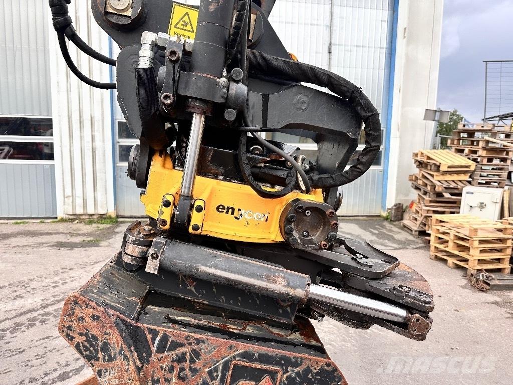 Schaeff TW 110 Escavadoras de rodas