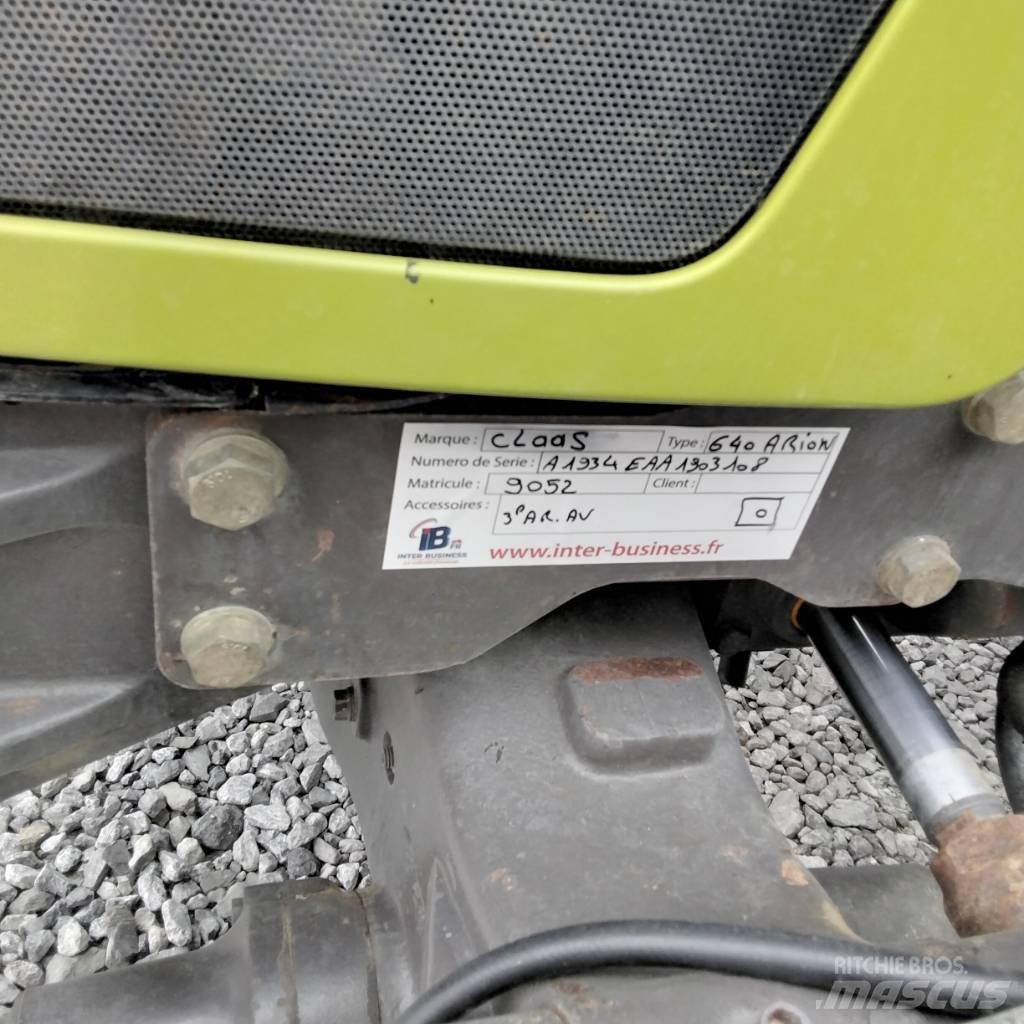 CLAAS Arion 640 Tratores Agrícolas usados