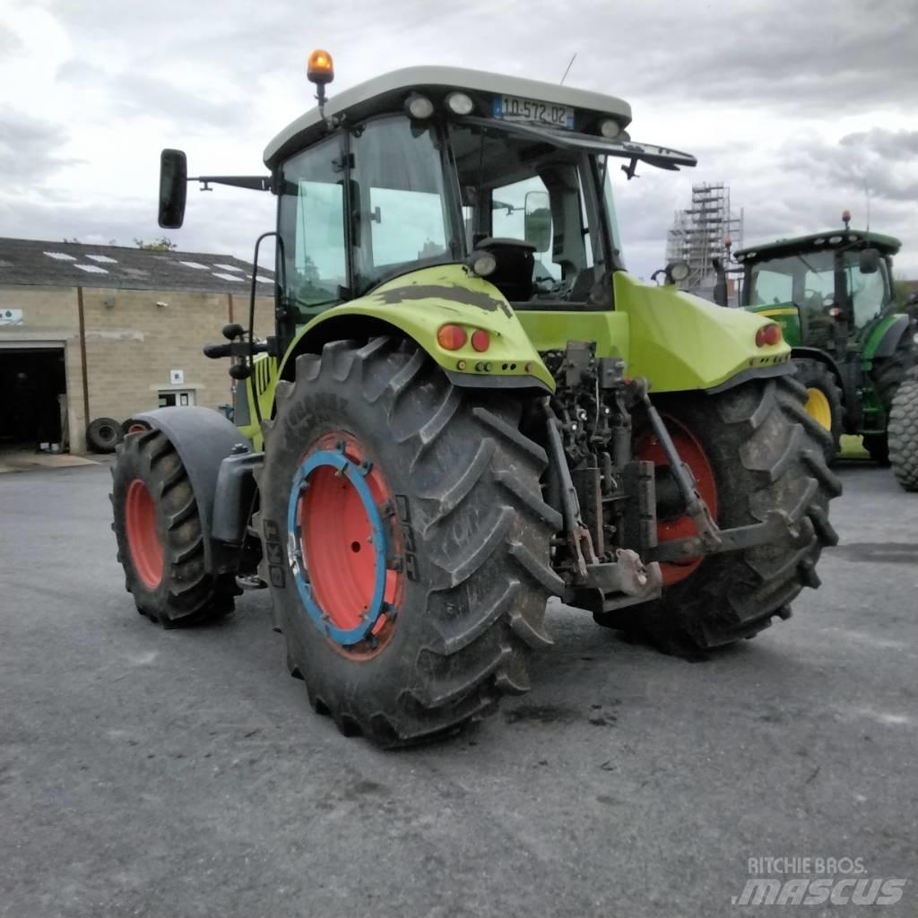 CLAAS Arion 640 Tratores Agrícolas usados
