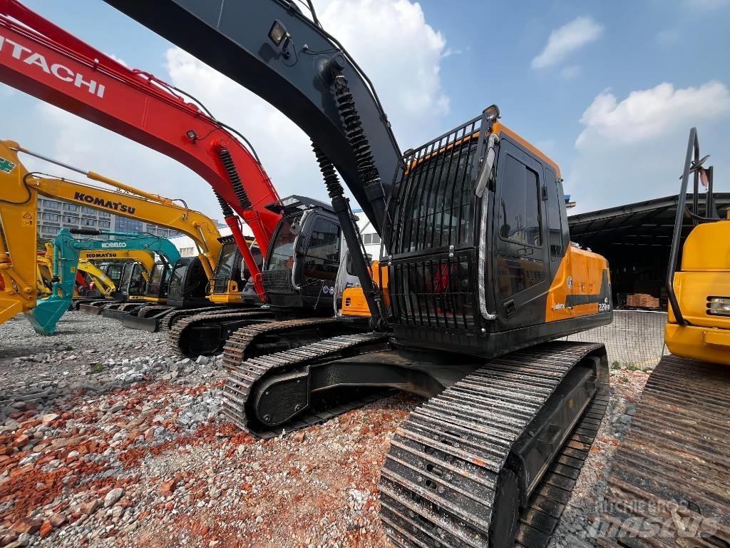 Hyundai HX 220 Escavadoras de rastos