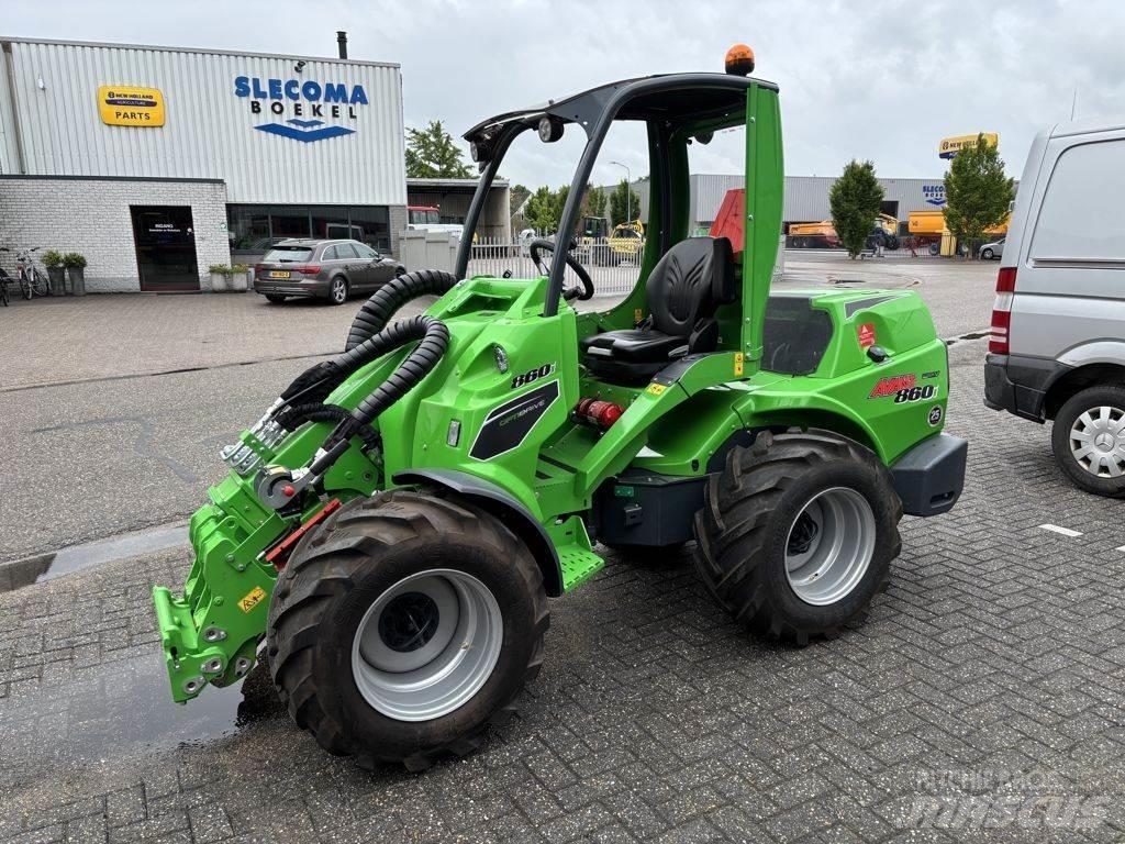Avant 860i TDL + Pás carregadoras de rodas
