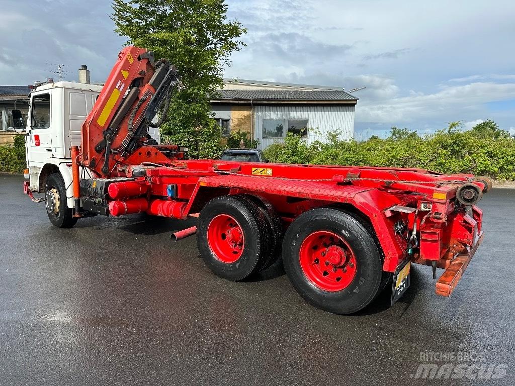 Scania P 93 M Camiões grua