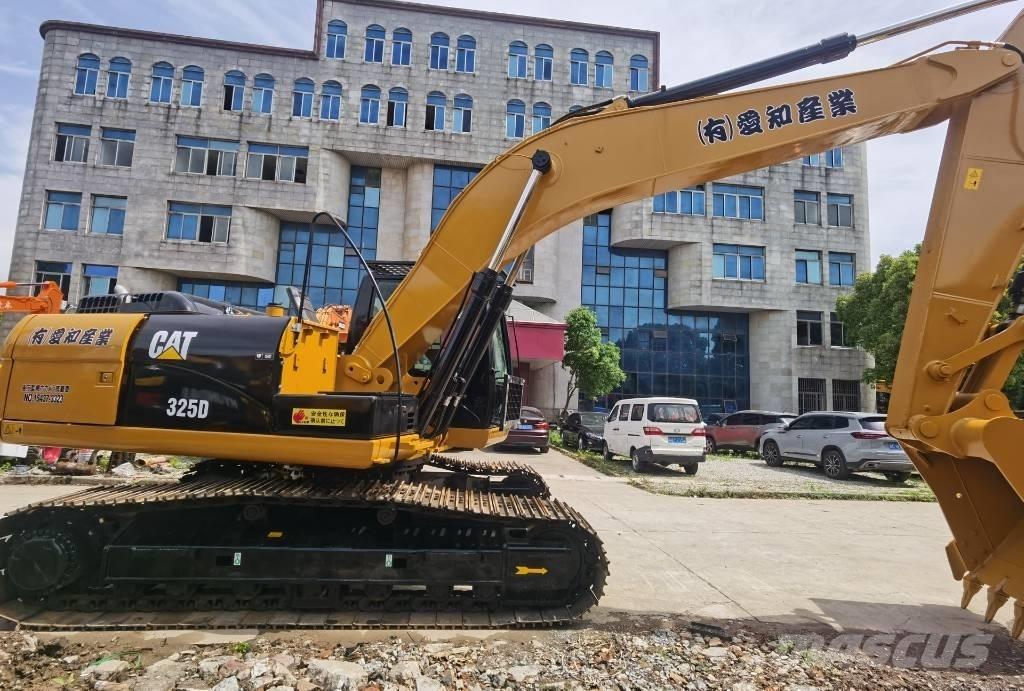 CAT 325 D Escavadoras de rastos