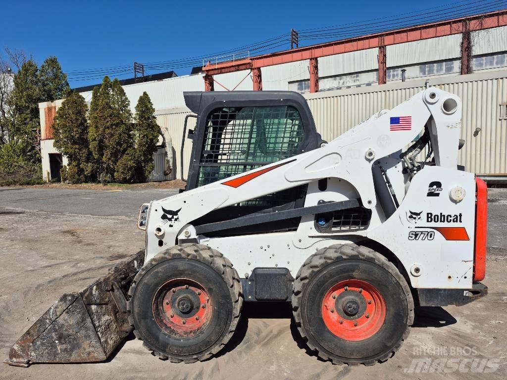Bobcat S 770 Carregadoras de direcção deslizante
