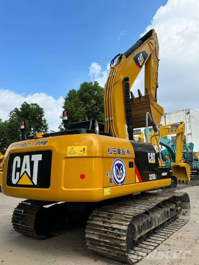 CAT 320 D Escavadoras Midi 7t - 12t