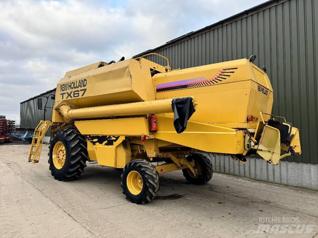 New Holland TX 67 Ceifeiras debulhadoras