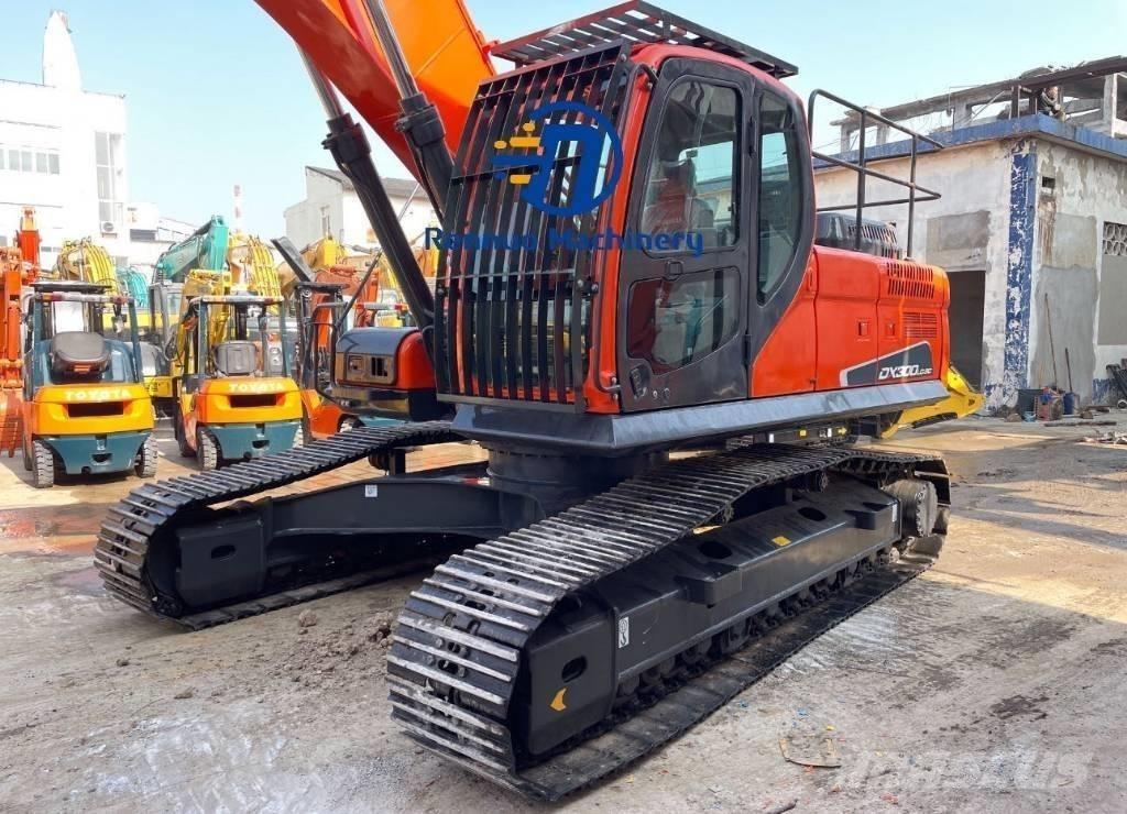 Doosan DX 300 Escavadoras de rastos
