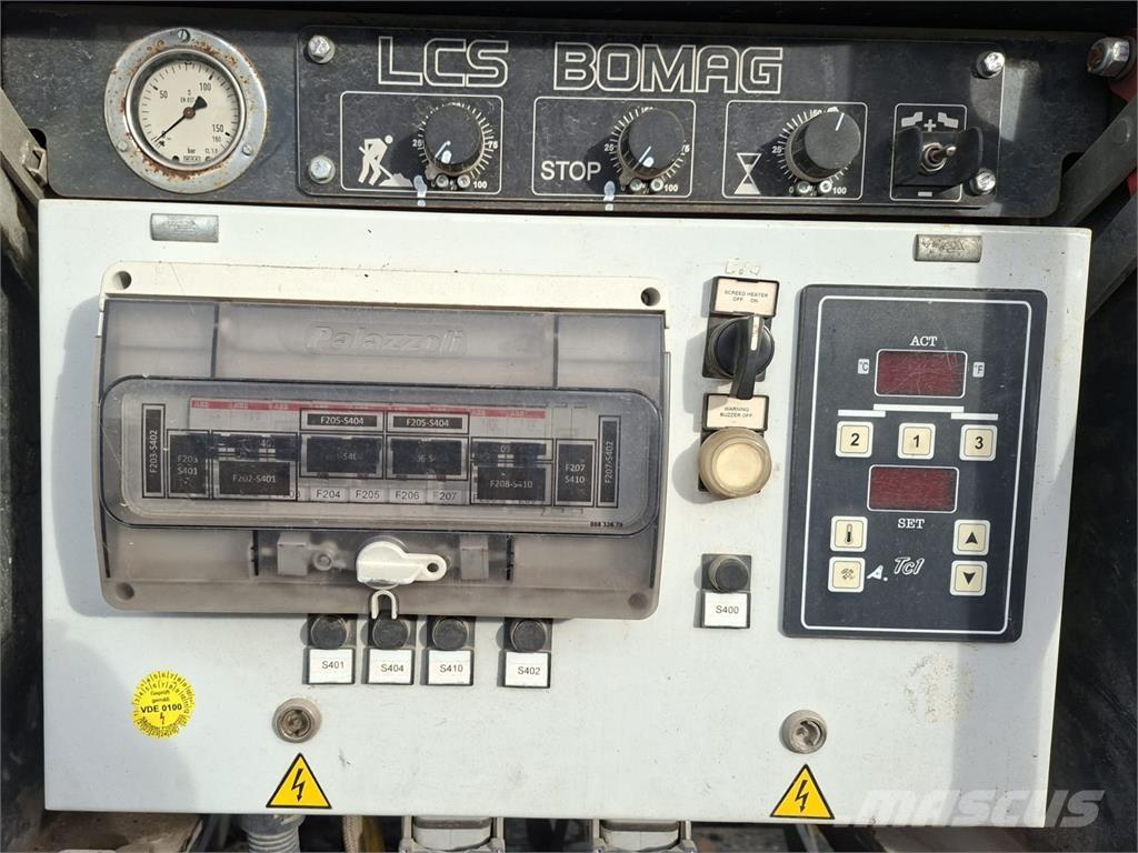 Bomag BF 300 C Máquinas de asfaltar pequenas