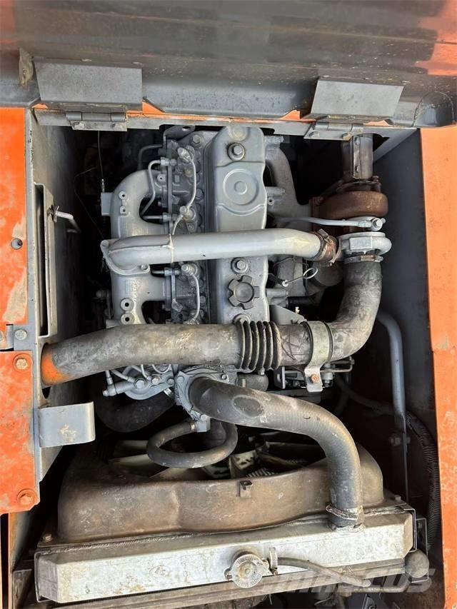 Hitachi EX120 Escavadoras de rastos