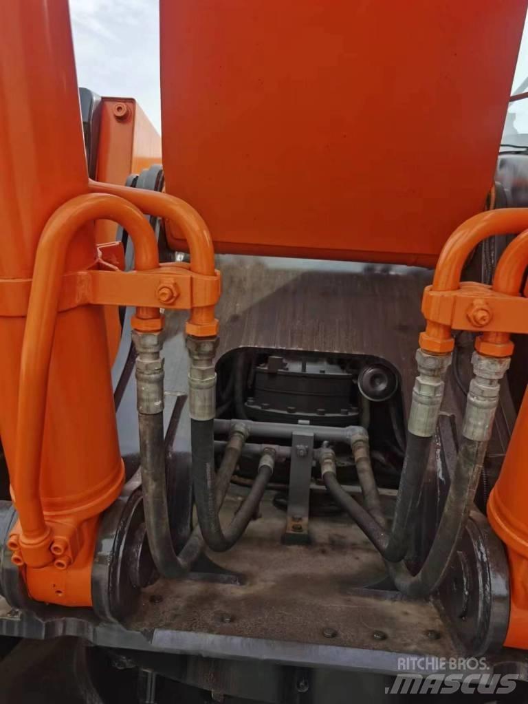 Hitachi ZX 240 Escavadoras de rastos