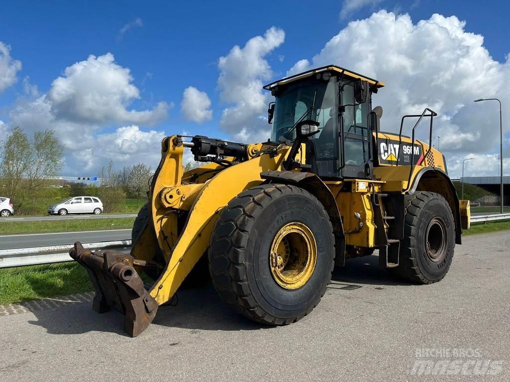 CAT 966M XE Pás carregadoras de rodas