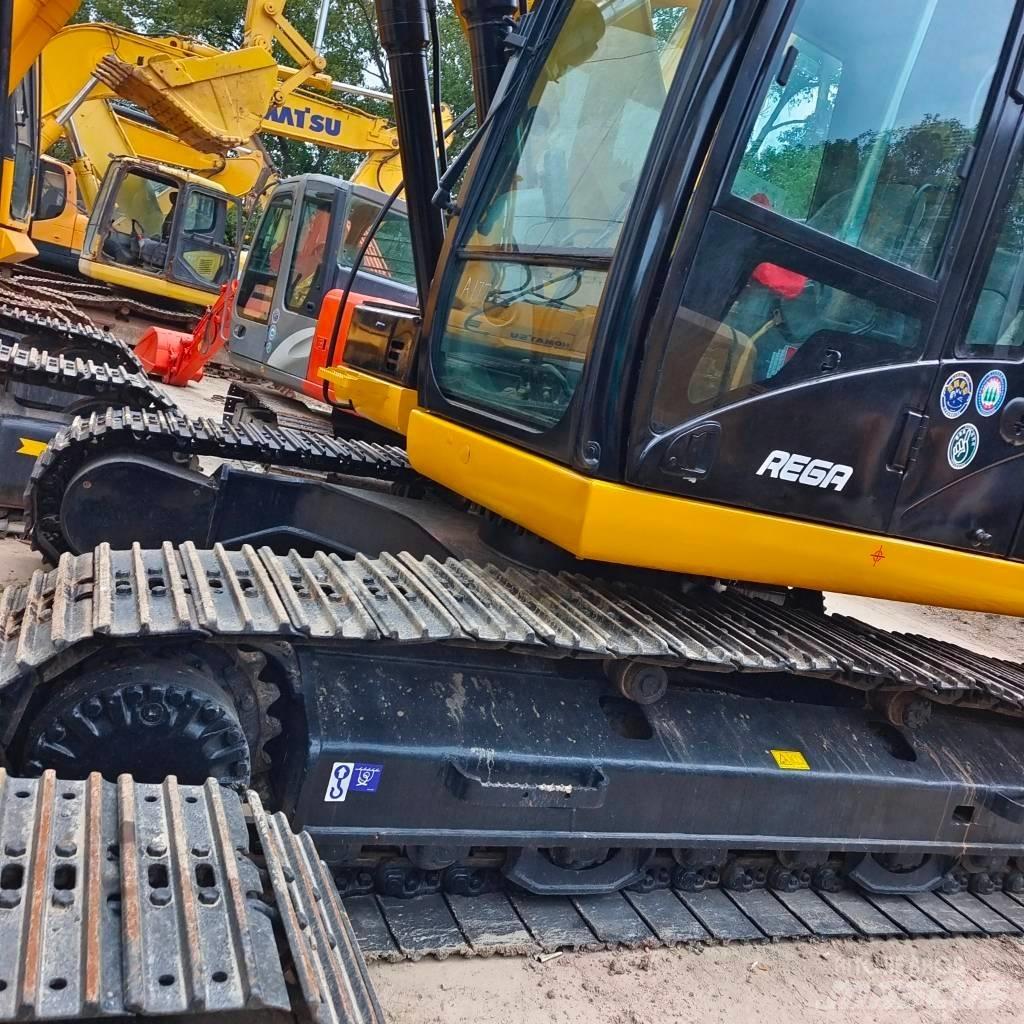 CAT 323 D Escavadoras de rastos