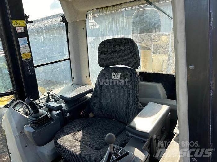 CAT 963D - Escavadoras especiais