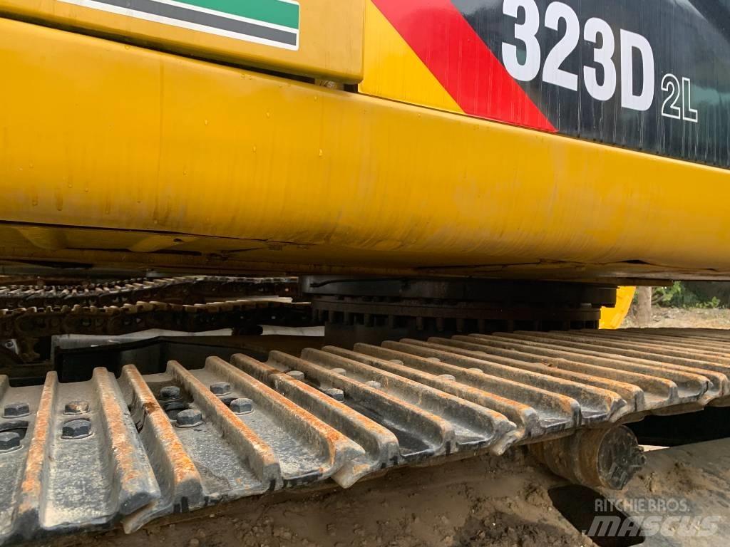 CAT 323 D L Escavadoras de rastos