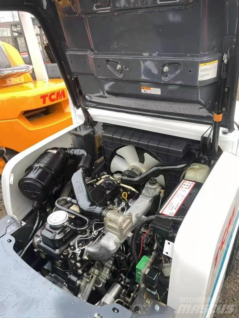 TCM FD30 Empilhadores Diesel