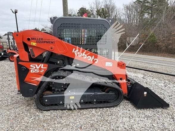 Kubota SVL65-2 Carregadoras de direcção deslizante
