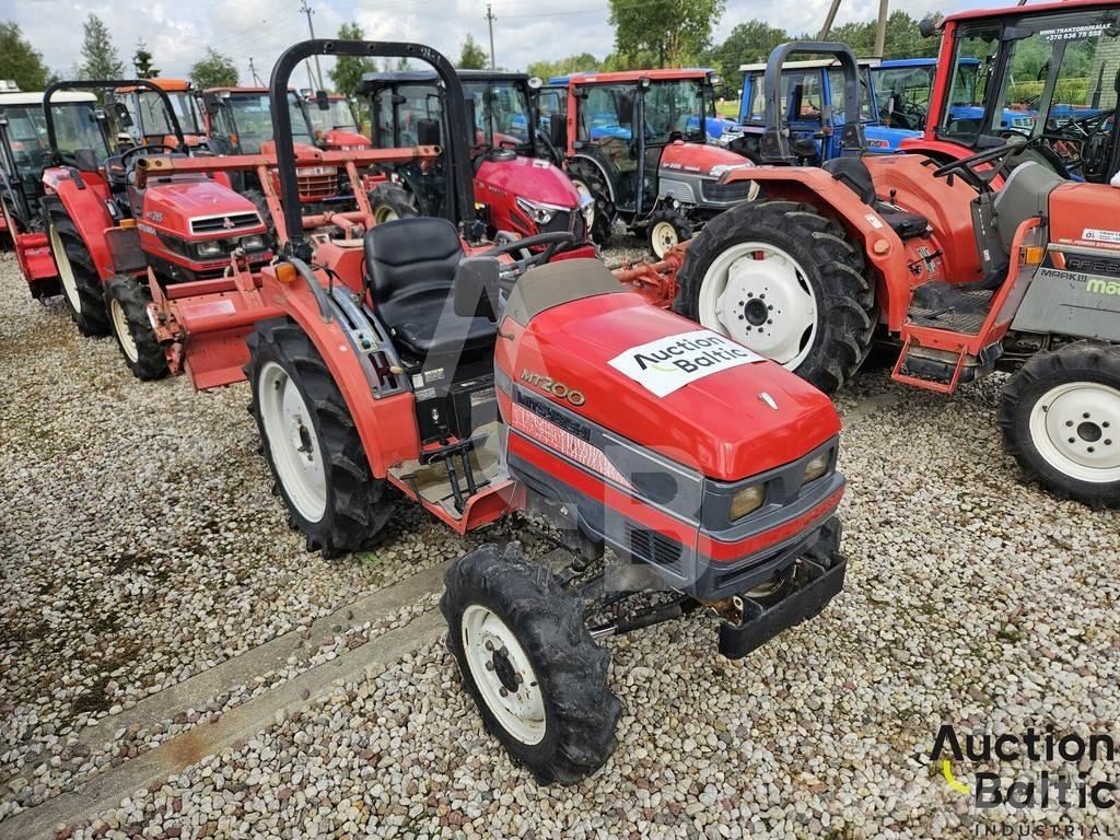 Mitsubishi MT200 Tratores Agrícolas usados